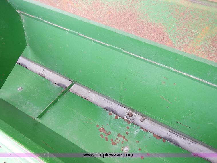 image for item I9396 Great Plains Solid Stand 30' folding drill