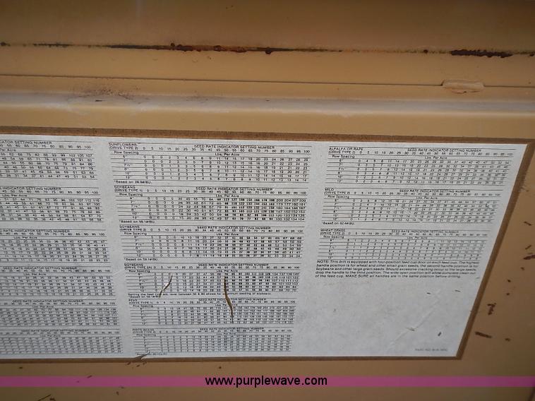 image for item I9396 Great Plains Solid Stand 30' folding drill