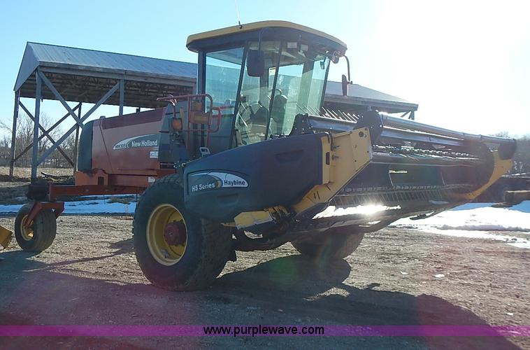 image for item I9407 2005 New Holland HW305 self-propelled windrower