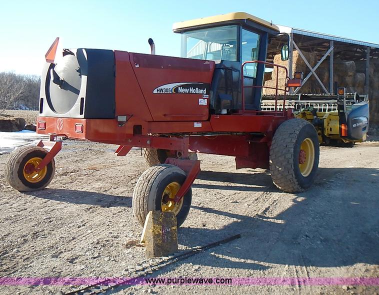 image for item I9407 2005 New Holland HW305 self-propelled windrower