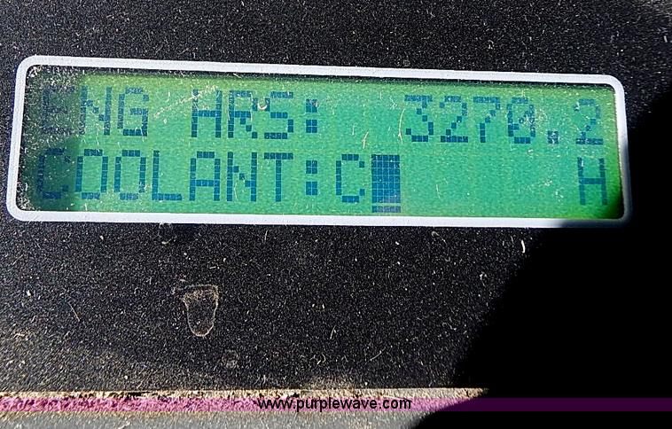 image for item I9407 2005 New Holland HW305 self-propelled windrower