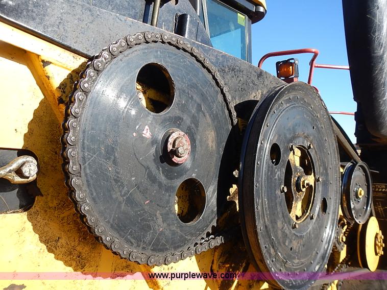 image for item I9407 2005 New Holland HW305 self-propelled windrower