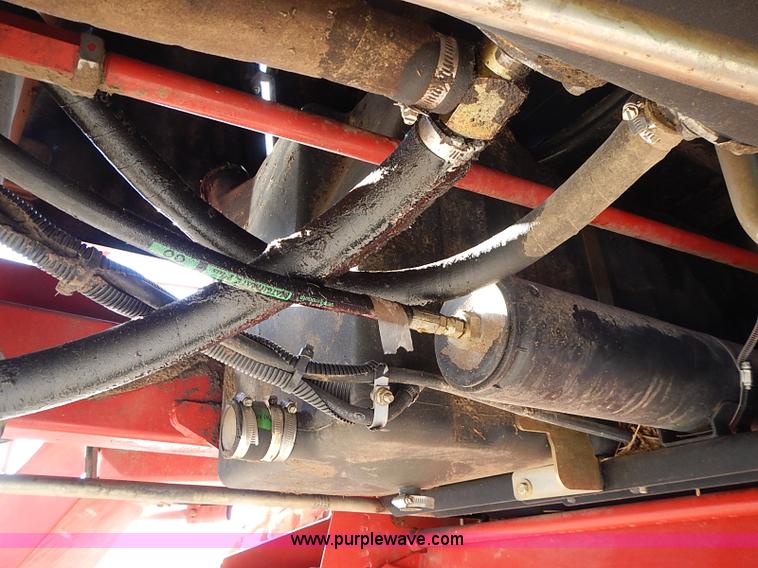 image for item I9407 2005 New Holland HW305 self-propelled windrower