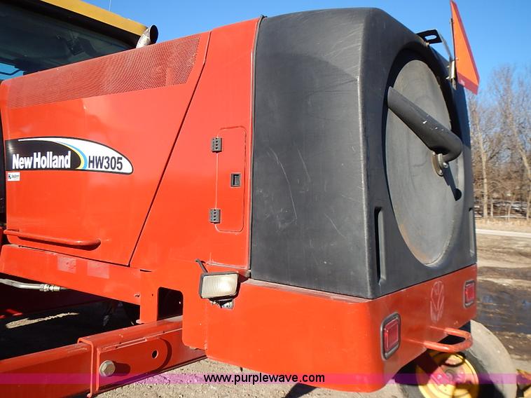 image for item I9407 2005 New Holland HW305 self-propelled windrower