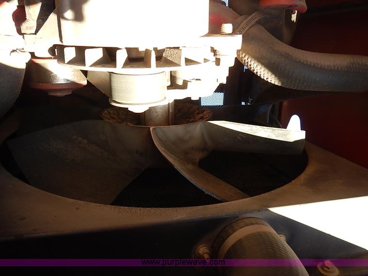 image for item I9407 2005 New Holland HW305 self-propelled windrower