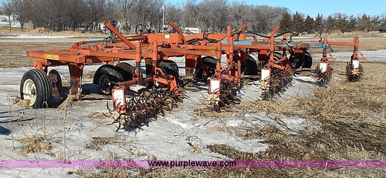 image for item I9426 1989 Sunflower 3660-30 30' V-blade cultivator