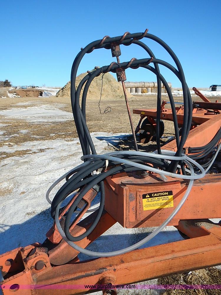 image for item I9426 1989 Sunflower 3660-30 30' V-blade cultivator