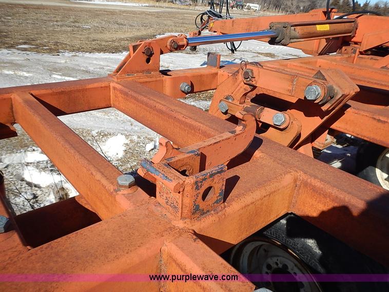 image for item I9426 1989 Sunflower 3660-30 30' V-blade cultivator