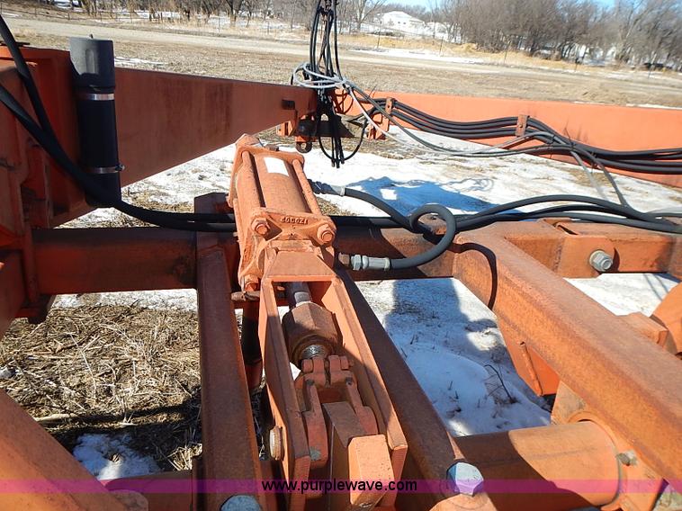 image for item I9426 1989 Sunflower 3660-30 30' V-blade cultivator