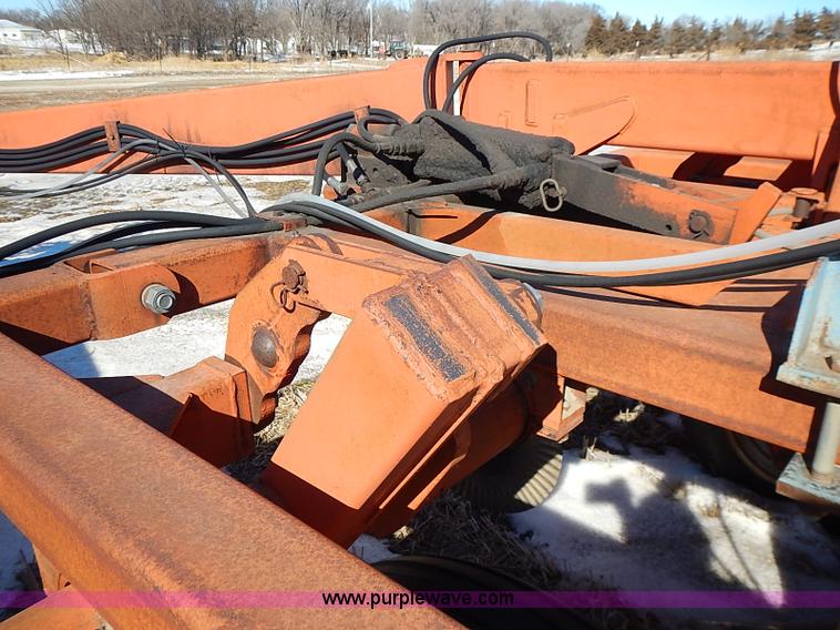 image for item I9426 1989 Sunflower 3660-30 30' V-blade cultivator