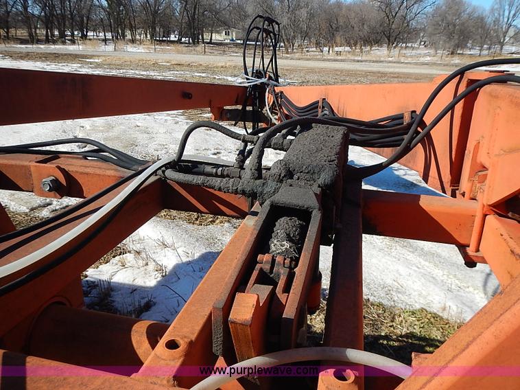 image for item I9426 1989 Sunflower 3660-30 30' V-blade cultivator