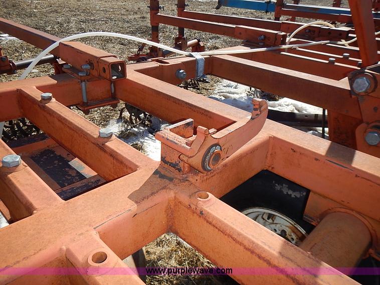 image for item I9426 1989 Sunflower 3660-30 30' V-blade cultivator