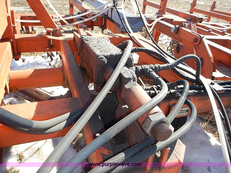 image for item I9426 1989 Sunflower 3660-30 30' V-blade cultivator