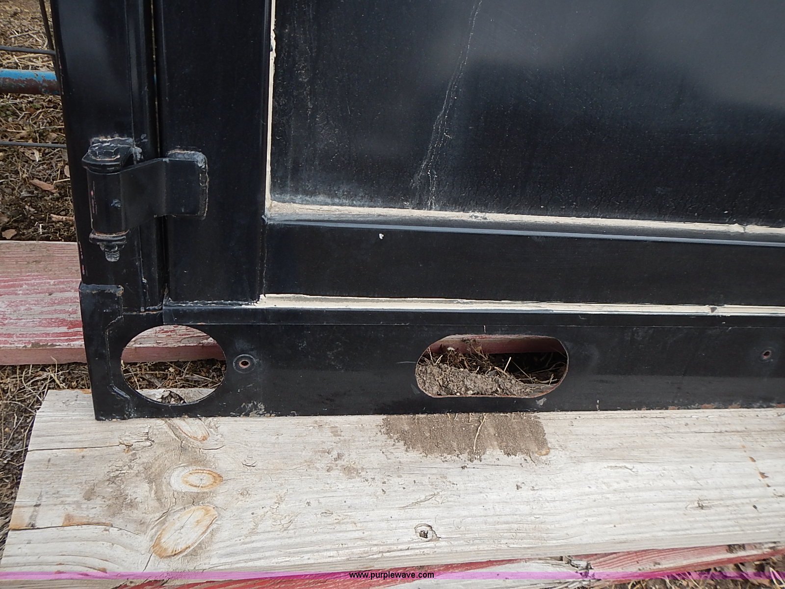 Rear cargo truck bed doors in Esbon, KS Item AP9178 sold Purple Wave