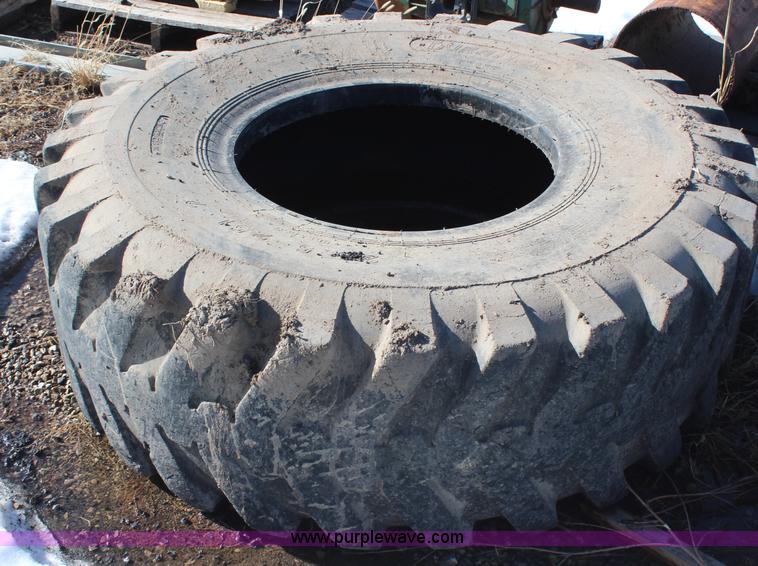 image for item AM9486 (7) tires