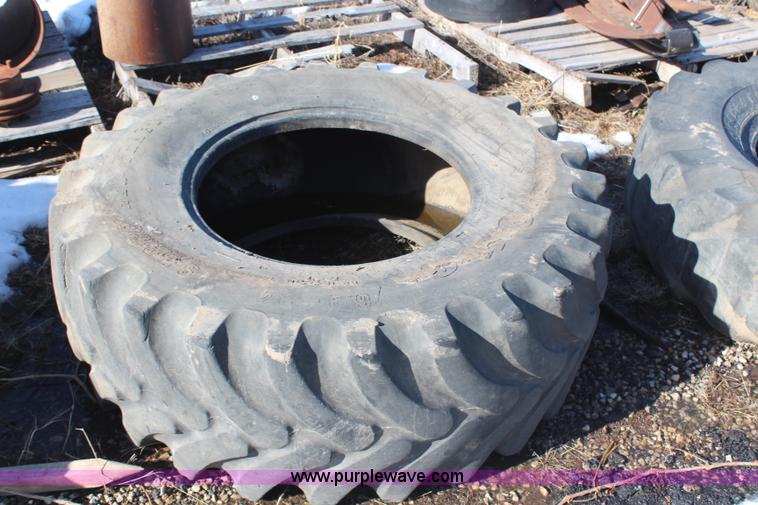 image for item AM9486 (7) tires