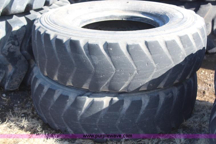 image for item AM9488 (4) 14.00R24 tires