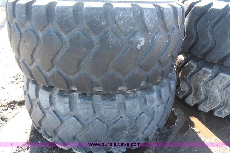 image for item AZ9995 (4) 26.5R25 tires