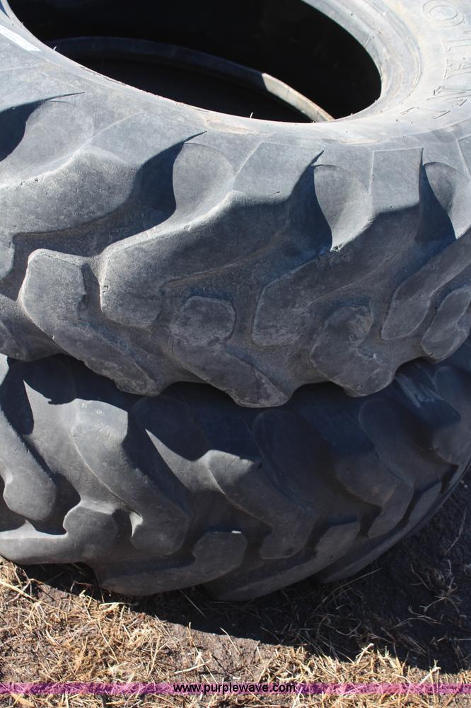 image for item AZ9998 (2) 14.00-24 tires