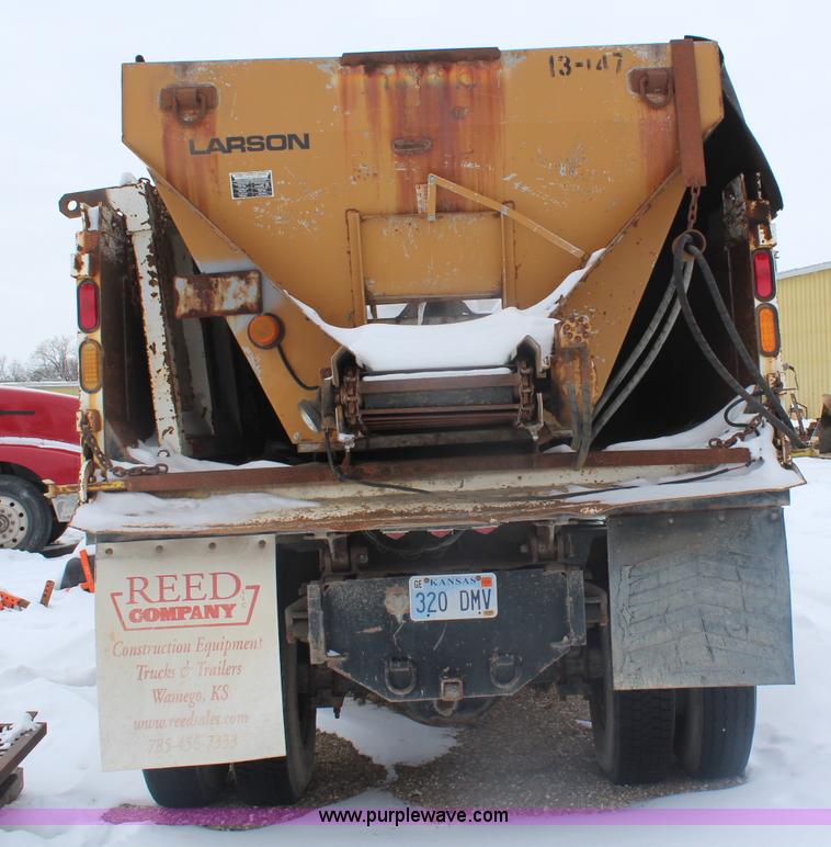 image for item H1296 1992 International 4700 dump truck