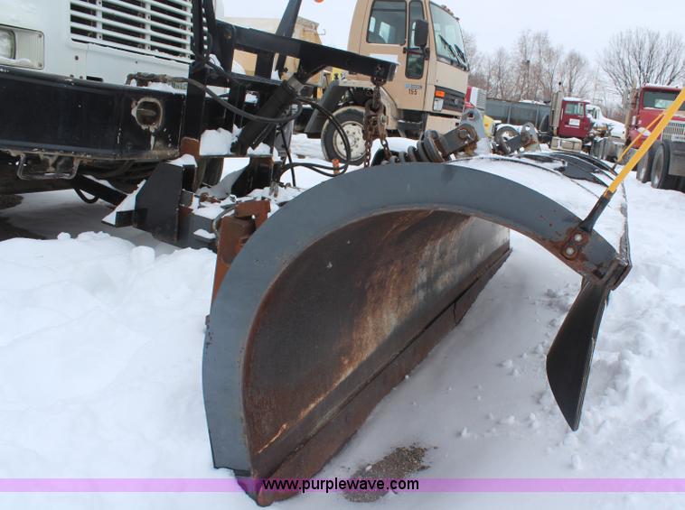 image for item H1296 1992 International 4700 dump truck