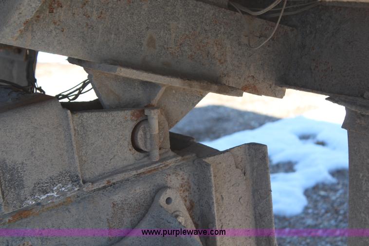 image for item H1296 1992 International 4700 dump truck