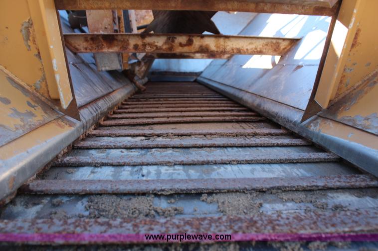 image for item H1296 1992 International 4700 dump truck