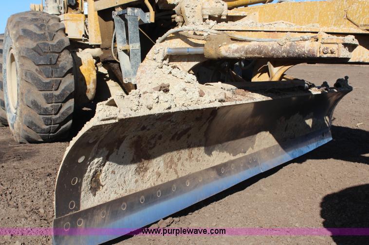 image for item H1297 1983 Caterpillar 14G articulated motor grader