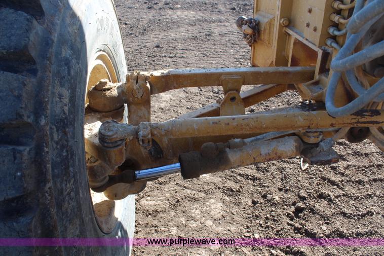 image for item H1297 1983 Caterpillar 14G articulated motor grader