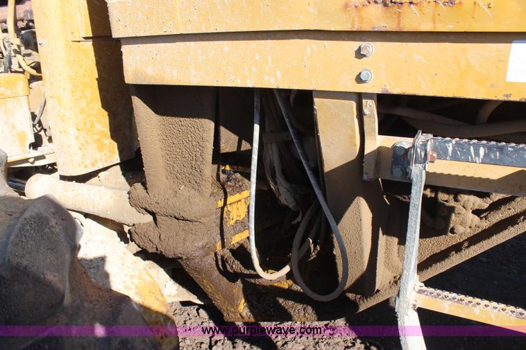 image for item H1297 1983 Caterpillar 14G articulated motor grader