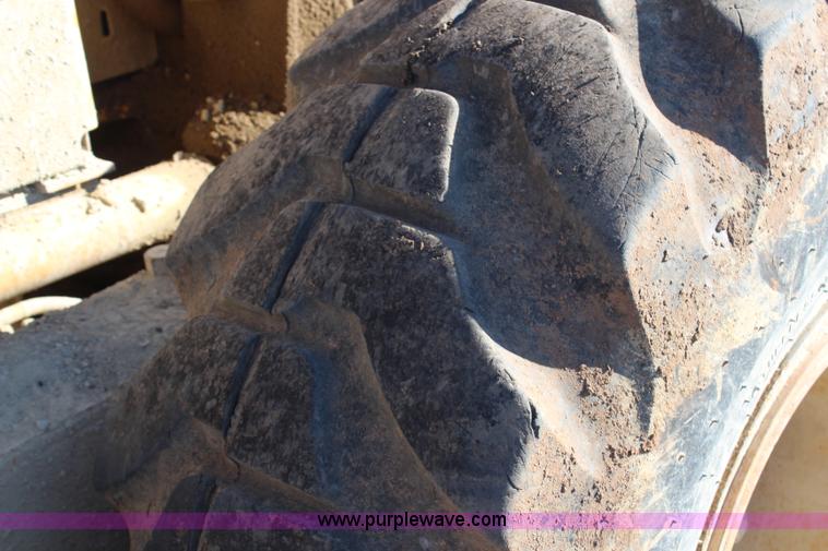 image for item H1297 1983 Caterpillar 14G articulated motor grader