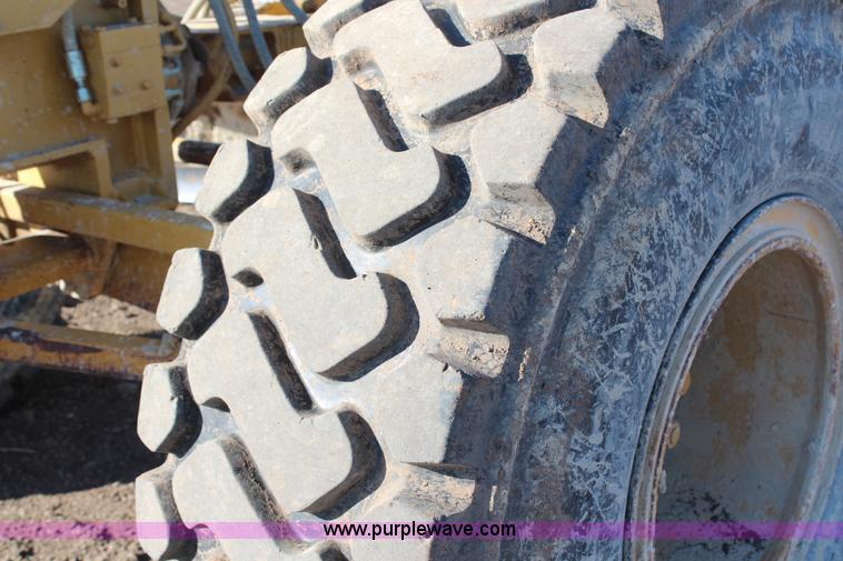 image for item H1297 1983 Caterpillar 14G articulated motor grader