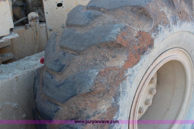 image for item H1297 1983 Caterpillar 14G articulated motor grader