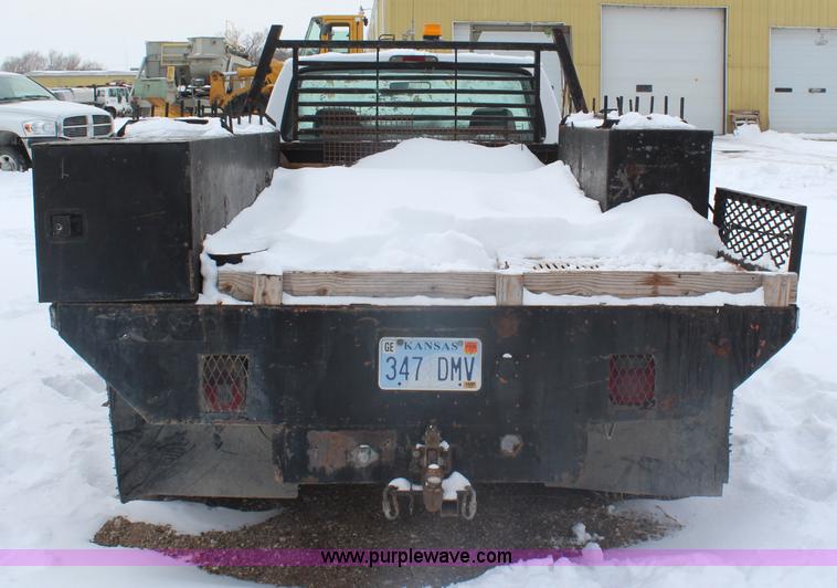 image for item H1304 1994 Ford F350 XL flatbed pickup truck