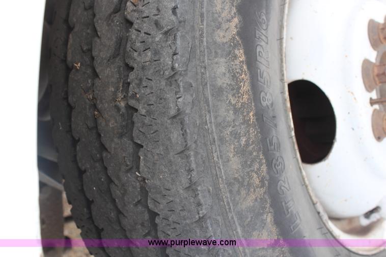 image for item H1304 1994 Ford F350 XL flatbed pickup truck