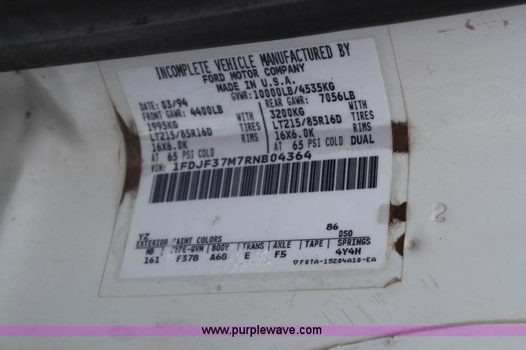 image for item H1304 1994 Ford F350 XL flatbed pickup truck