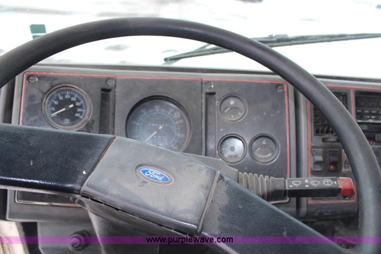 image for item H1305 1990 Ford CF8000 Cargo water tuck
