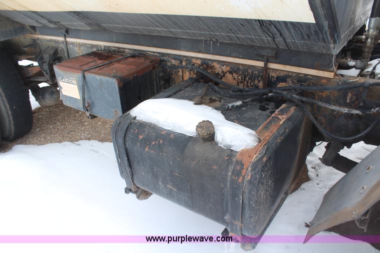 image for item H1305 1990 Ford CF8000 Cargo water tuck