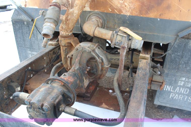 image for item H1305 1990 Ford CF8000 Cargo water tuck