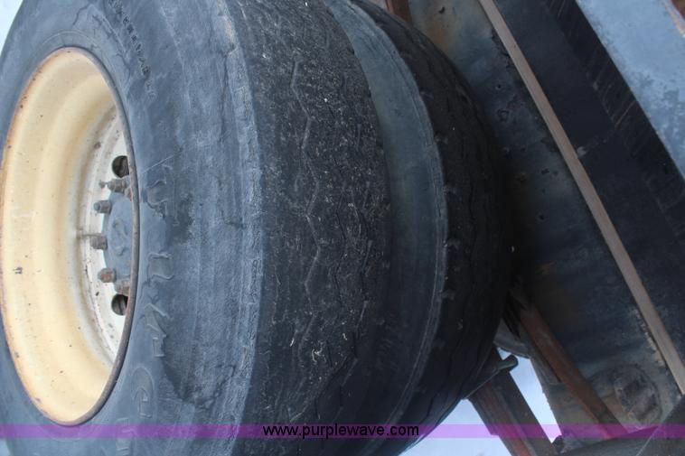 image for item H1305 1990 Ford CF8000 Cargo water tuck