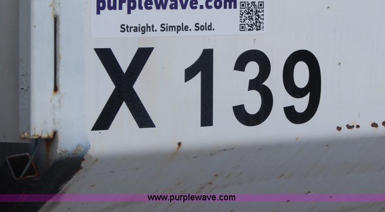 image for item H1305 1990 Ford CF8000 Cargo water tuck