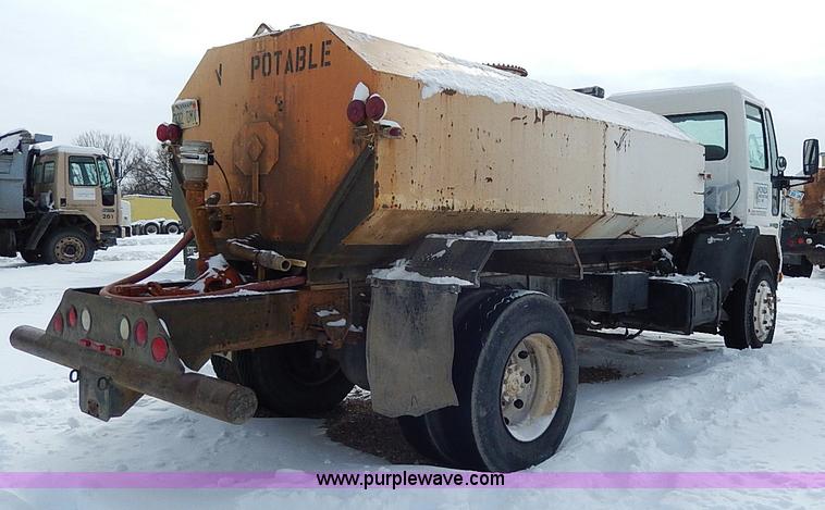 image for item H1306 1990 Ford CF8000 Cargo water tuck