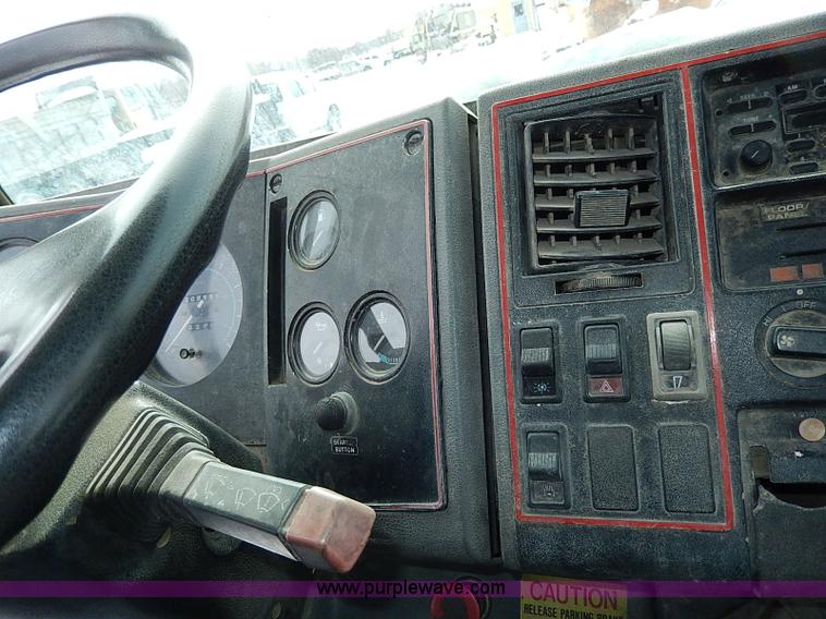 image for item H1306 1990 Ford CF8000 Cargo water tuck