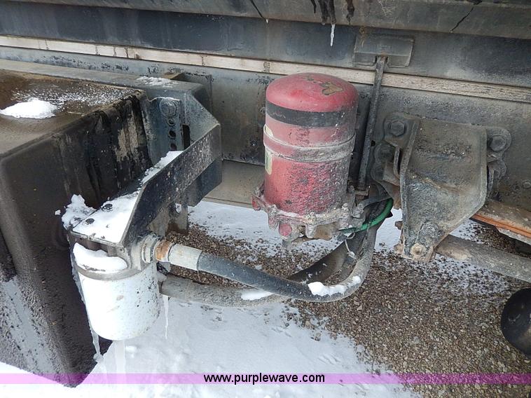 image for item H1306 1990 Ford CF8000 Cargo water tuck