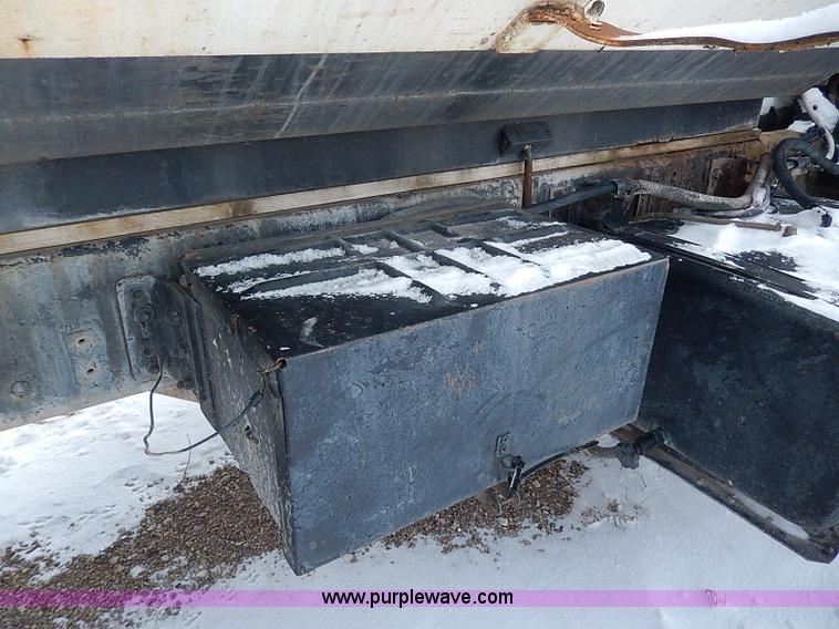 image for item H1306 1990 Ford CF8000 Cargo water tuck