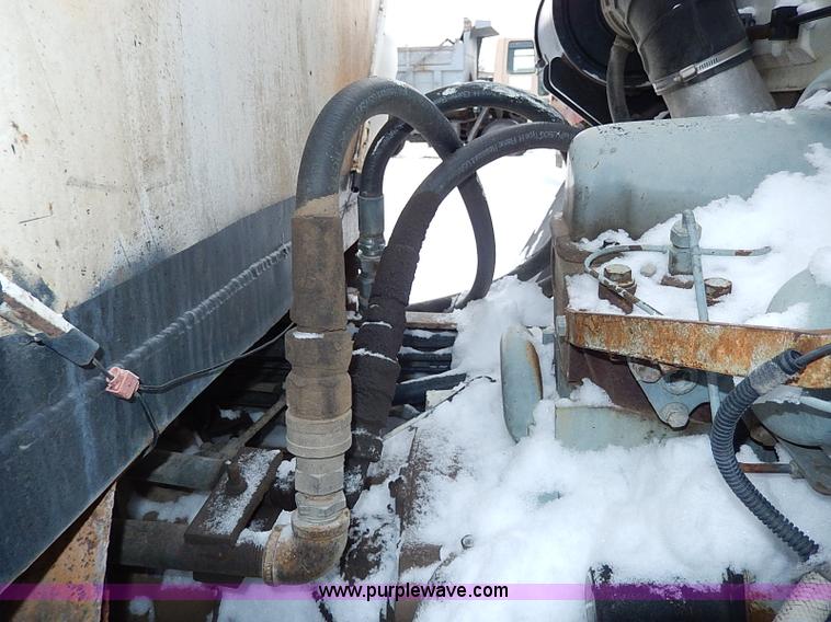 image for item H1306 1990 Ford CF8000 Cargo water tuck