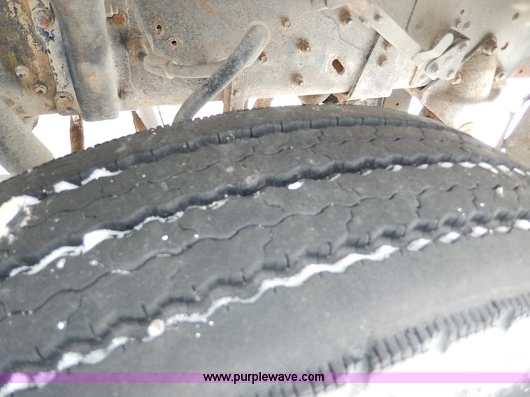 image for item H1306 1990 Ford CF8000 Cargo water tuck