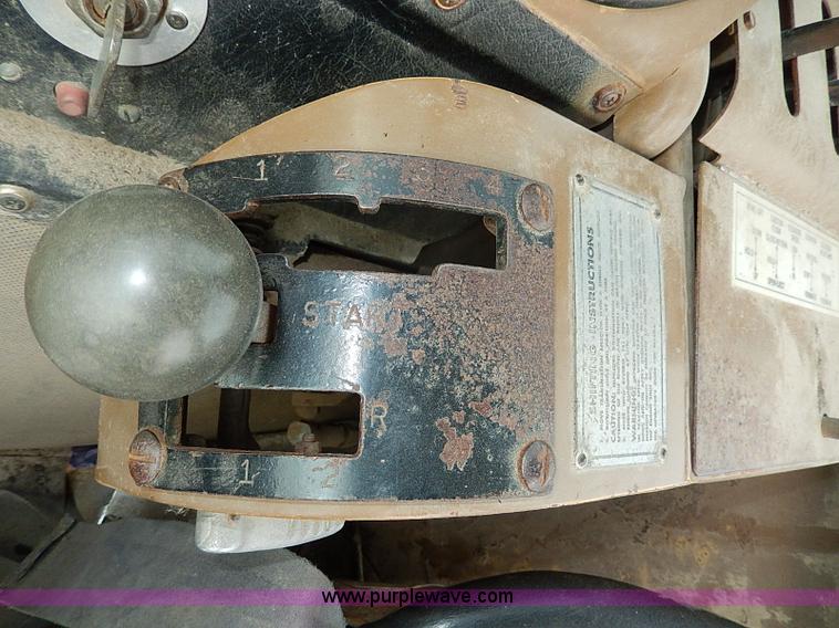 image for item H1307 1979 Caterpillar 613B paddle scraper