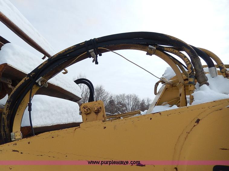 image for item H1307 1979 Caterpillar 613B paddle scraper
