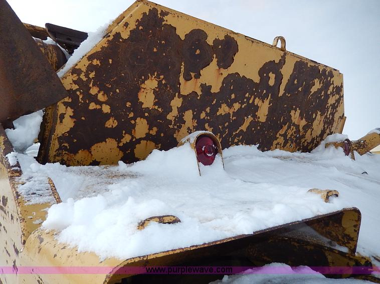 image for item H1307 1979 Caterpillar 613B paddle scraper